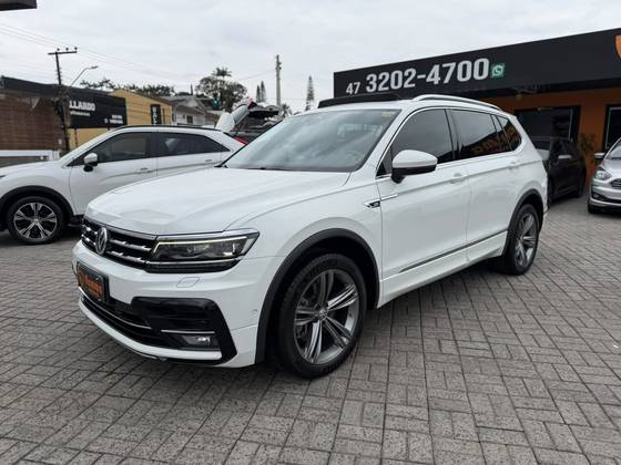 VOLKSWAGEN TIGUAN 2.0 350 TSI GASOLINA ALLSPACE R-LINE 4MOTION DSG VOLKSWAGEN TIGUAN 2.0 350 TSI GASOLINA ALLSPACE R-LINE 4MOTION DSG